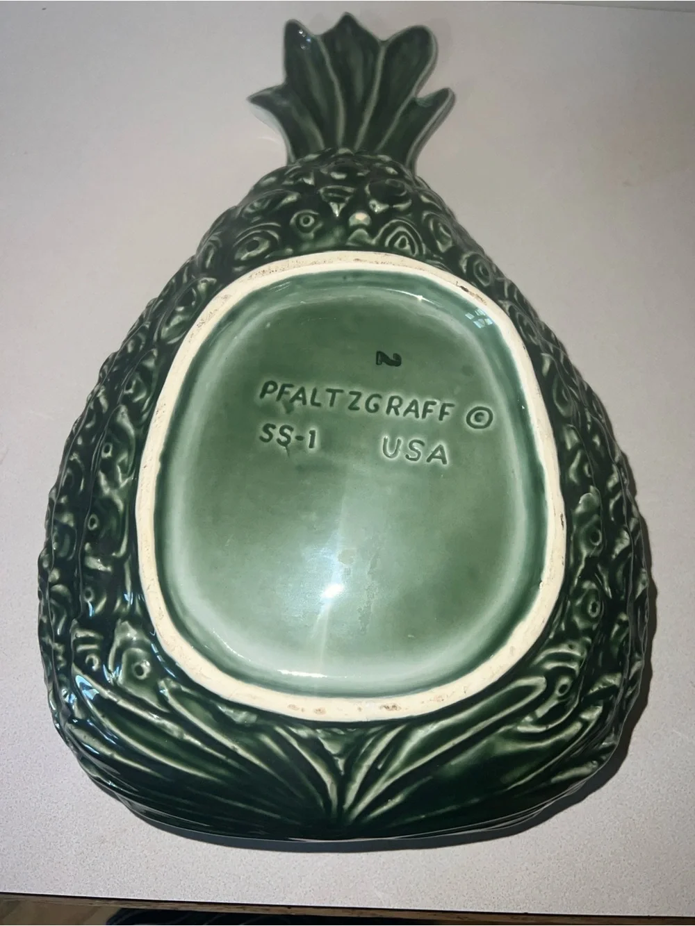 Pfaltzgraff Pinapple Dark Green Ceramic Vintage serving piece veggie bowl